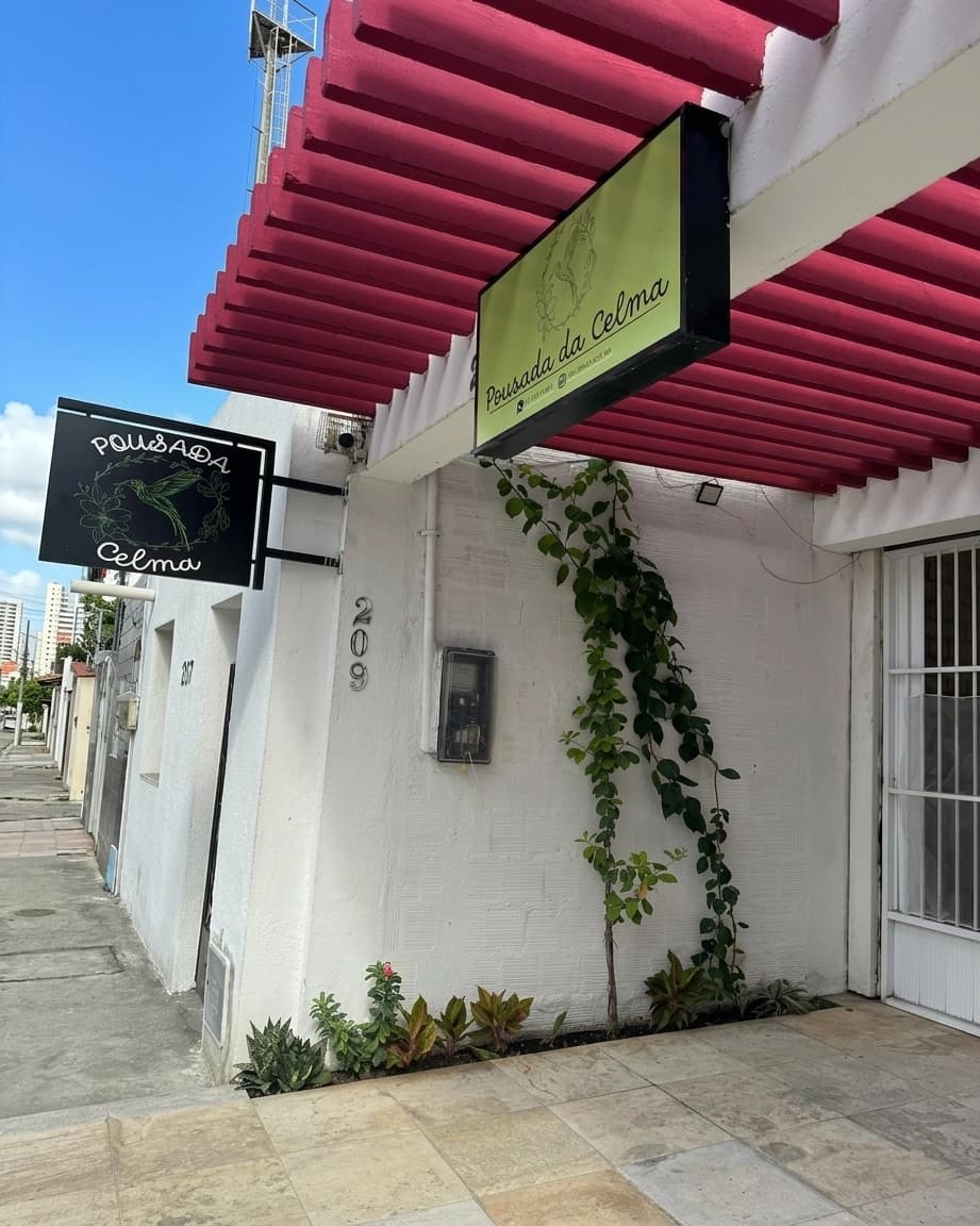 Fachada da Pousada da Celma